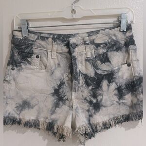 Tie-Dye Frayed Hem